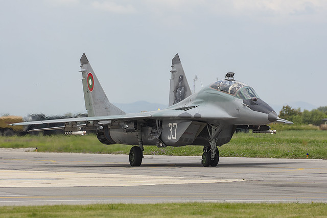 33, Mikoyan-Gurewitsch MiG-29UB Bulgarian Air Force @ Graf Ignatievo LBPG (3)