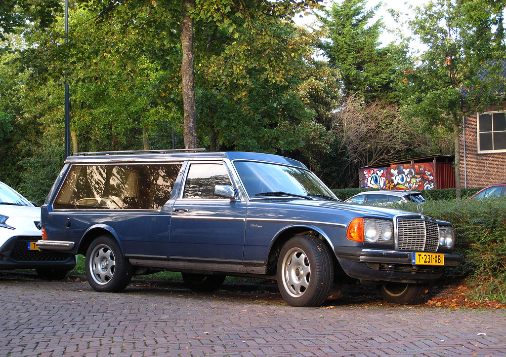 1981 Mercedes-Benz 240 D Pilato hearse