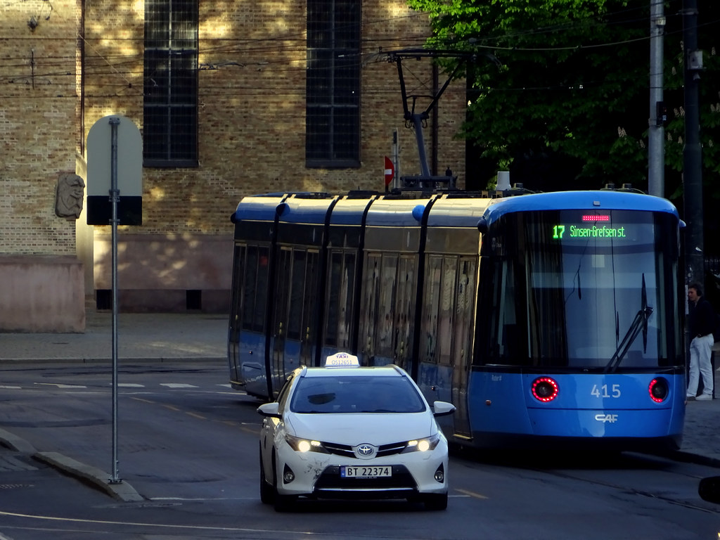 Общественный транспорт Осло. Часть 1: метро, трамваи, автобусы. Sentrum