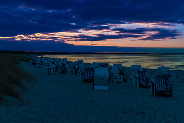 Strandkörbe am abendlichen Prerower Nordstrand