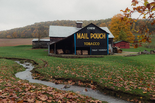 Farm in the Laurel Highlands Barn - Chew Mail Pouch Tobacco