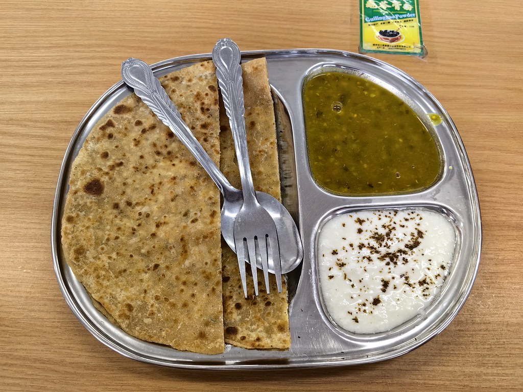 芝士帕拉塔 Paneer Paratha rm$10 @ Chapati Bites in 福滿香素食美食中心 Full Moon Sen Vegetarian Food Court in PJ Seksyen SS5