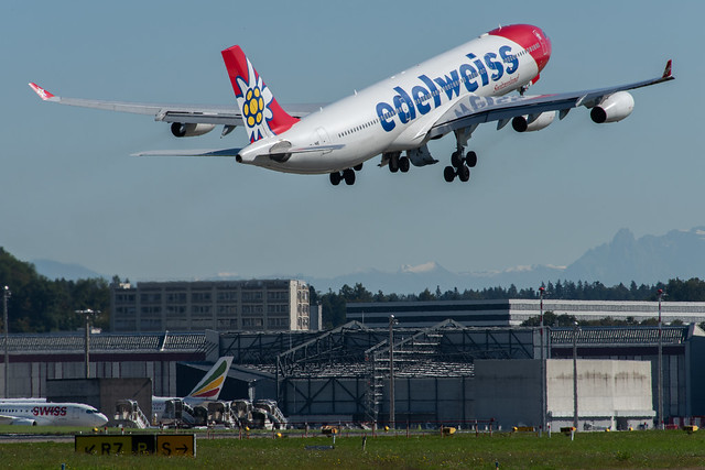 Edelweiss Air Airbus A340-313X; HB-JME@ZRH;25.09.2023