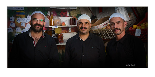 Les trois druzes vendeurs de primeurs | The three Druze greengrocer sellers