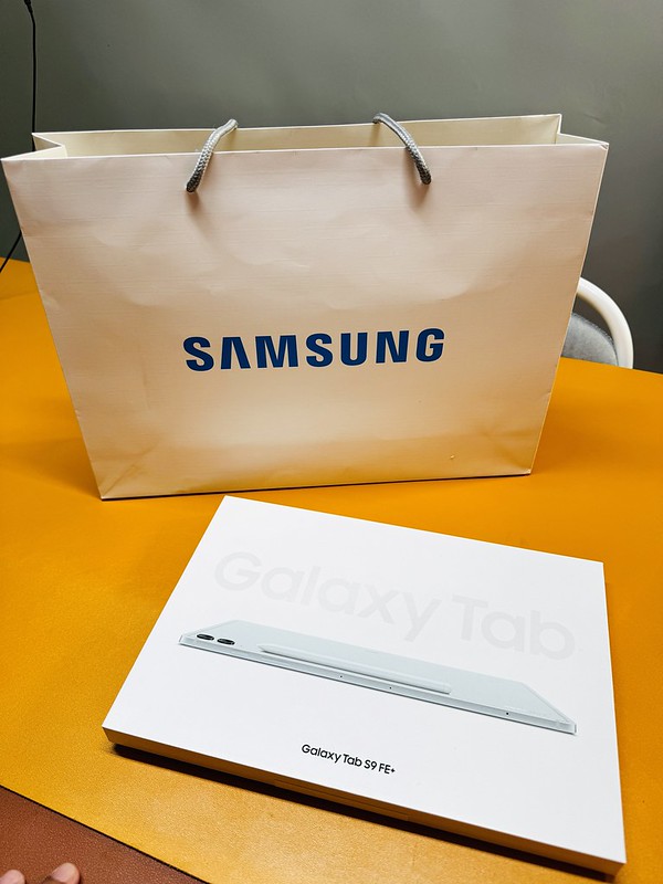 Buka Kotak & Pandangan Pertama Samsung Tab S9 FE+ Warna Mint 256GB