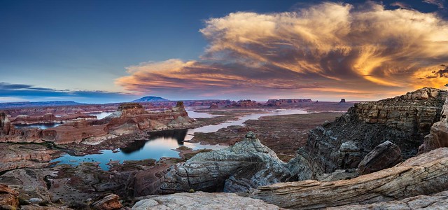 Alstrom Point, Utah. Looking down to Lake Powell. Sept. 11, 2023