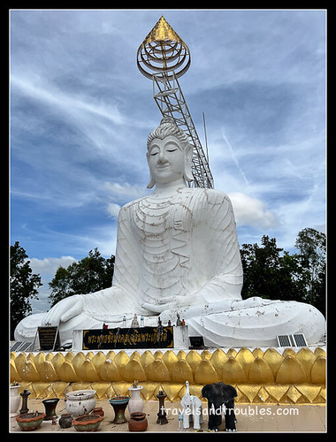 Phra Phutthachai Mongkhon Chaloem Phrakiat
