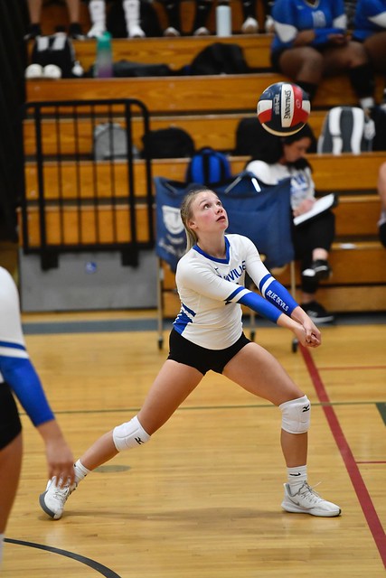 220909_Plainville_V_vball_8261