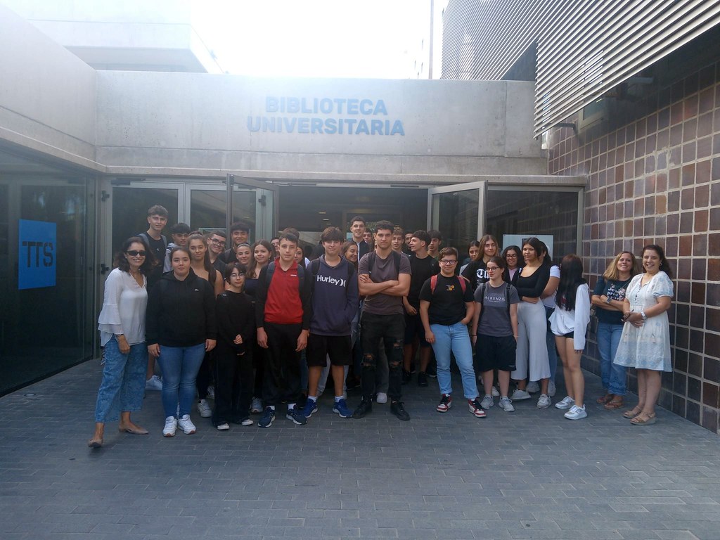 Visita de estudiantes de 1º de bachillerato del IES La Minilla
