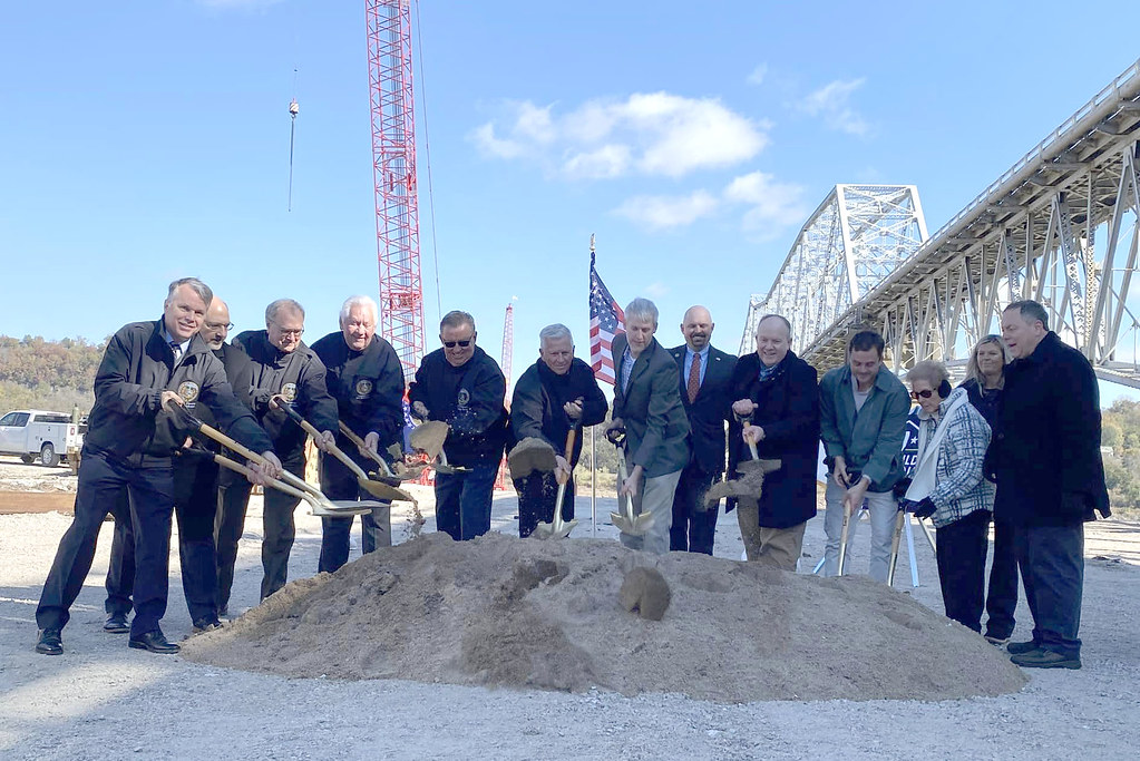 Don Welge Memorial Bridge Groundbreaking | Flickr