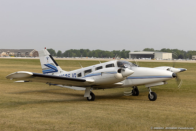 Piper PA-34-200T SenecaII  C/N 34-8133105, N626JG