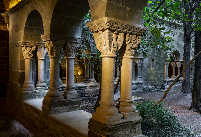 El claustre de Sant Benet / Sant Benet cloister
