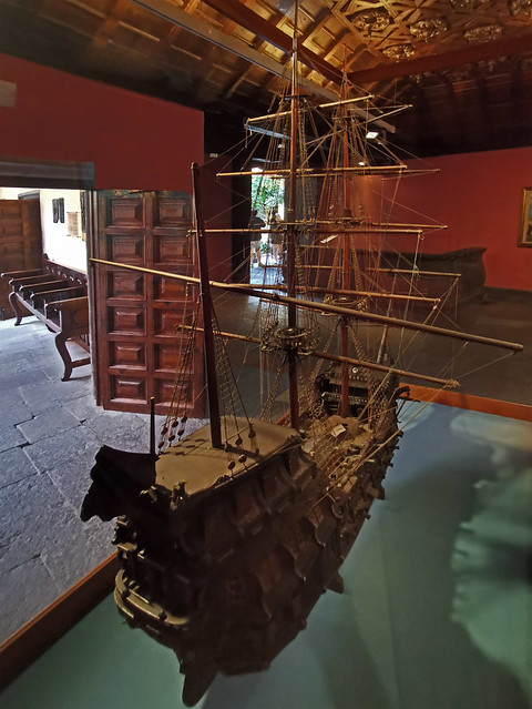 Maqueta de un Galeón siglos XVII y XVIII sala Relaciones Canarias y América museo Casa Colon Las Palmas de Gran Canaria 02