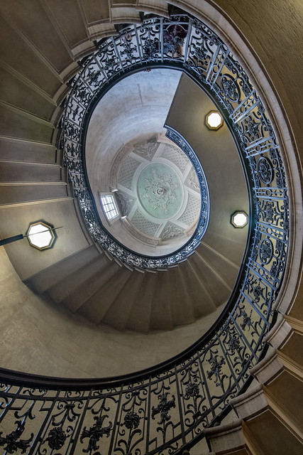 UK - Oxford University - Bodleian - Radcliffe Camera - Staircase no9_5002347