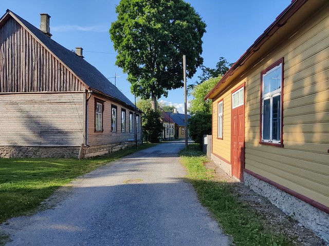 A street view from Kuressaare (Estonia, Saaremaa, 20230626)
