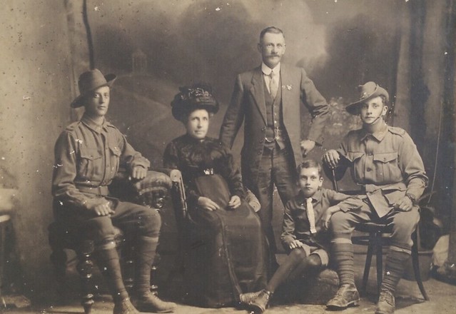 Hampson / Brown family of Allora, Qld -circa 1916