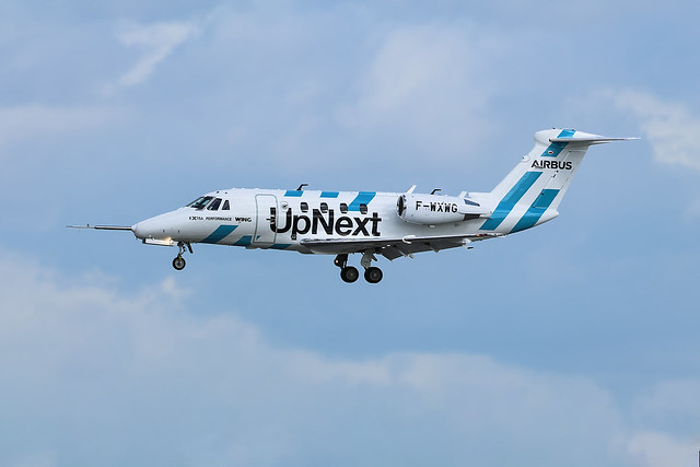 Cessna 650 Citation - UpNext - F-WXWG - s/n 650-7104
