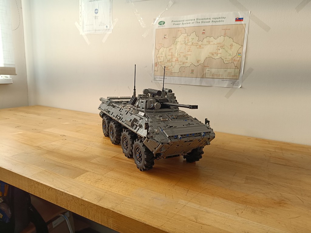 LEGO BTR-90