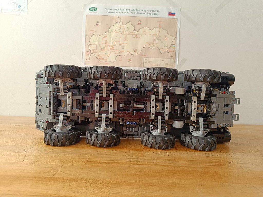 LEGO BTR-90