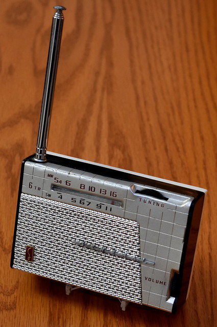 Vintage General Transistor Radio With Antenna, Model 6GA-503, AM-SW Bands, 6 Transistors, Made In Japan By Yaou Electric Co., Circa 1961