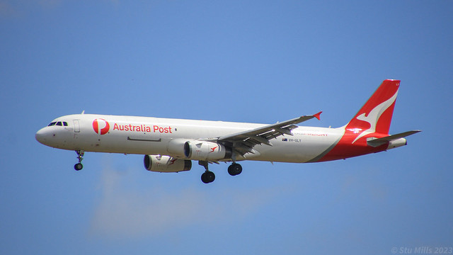 VH-ULY | Qantas Freight | QF7398 | PER -  MEL | Airbus A321-231(P2F) | Melbourne International Airport | (MEL/YMML)
