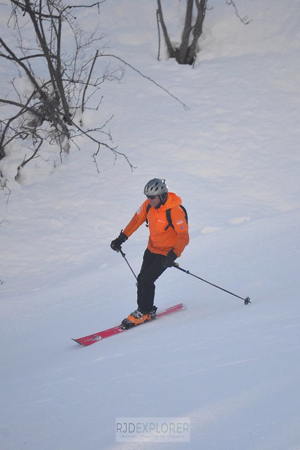 zermatt switzerland skiiers