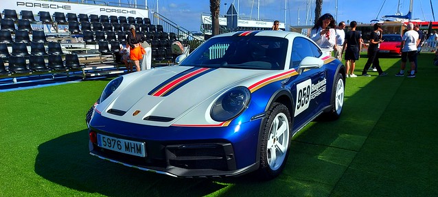 Lisbonne - 75 ans de Porsche (7) - 911 Dakar