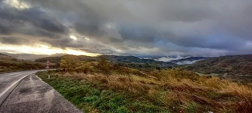 Casentino bagnato by Luna y Valencia, casentino alba sunrise amanecer arezzo toscana consuma