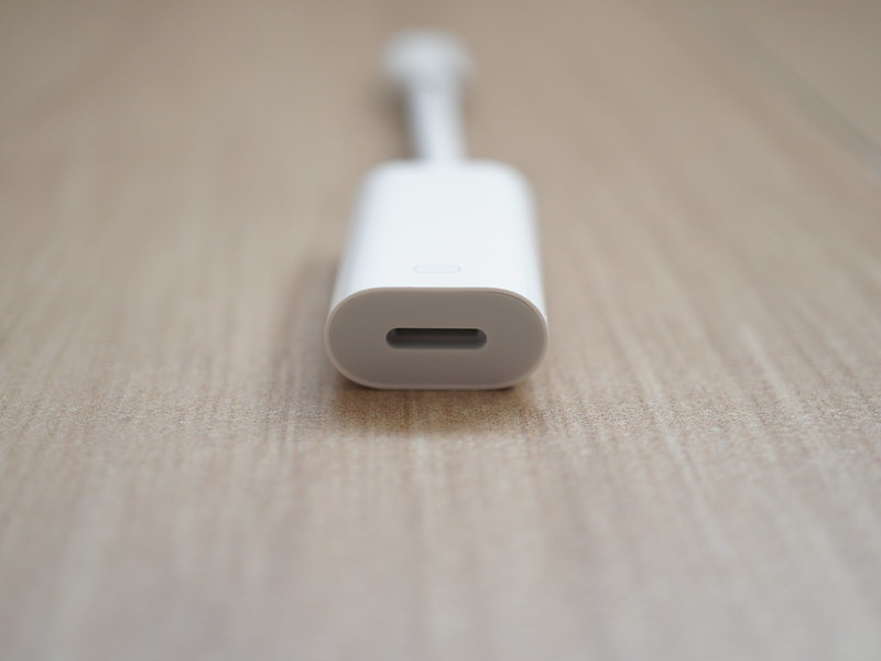 Apple USB-C to Lightning Adapter - Lightning End