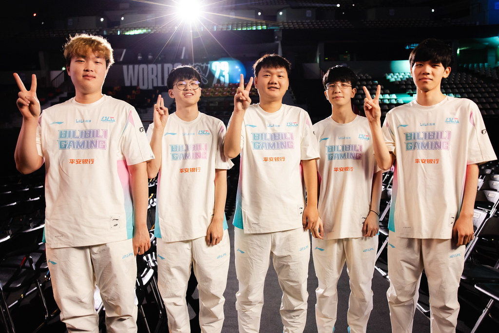 League of Legends World Championship 2023 - Semi Finals Features Day