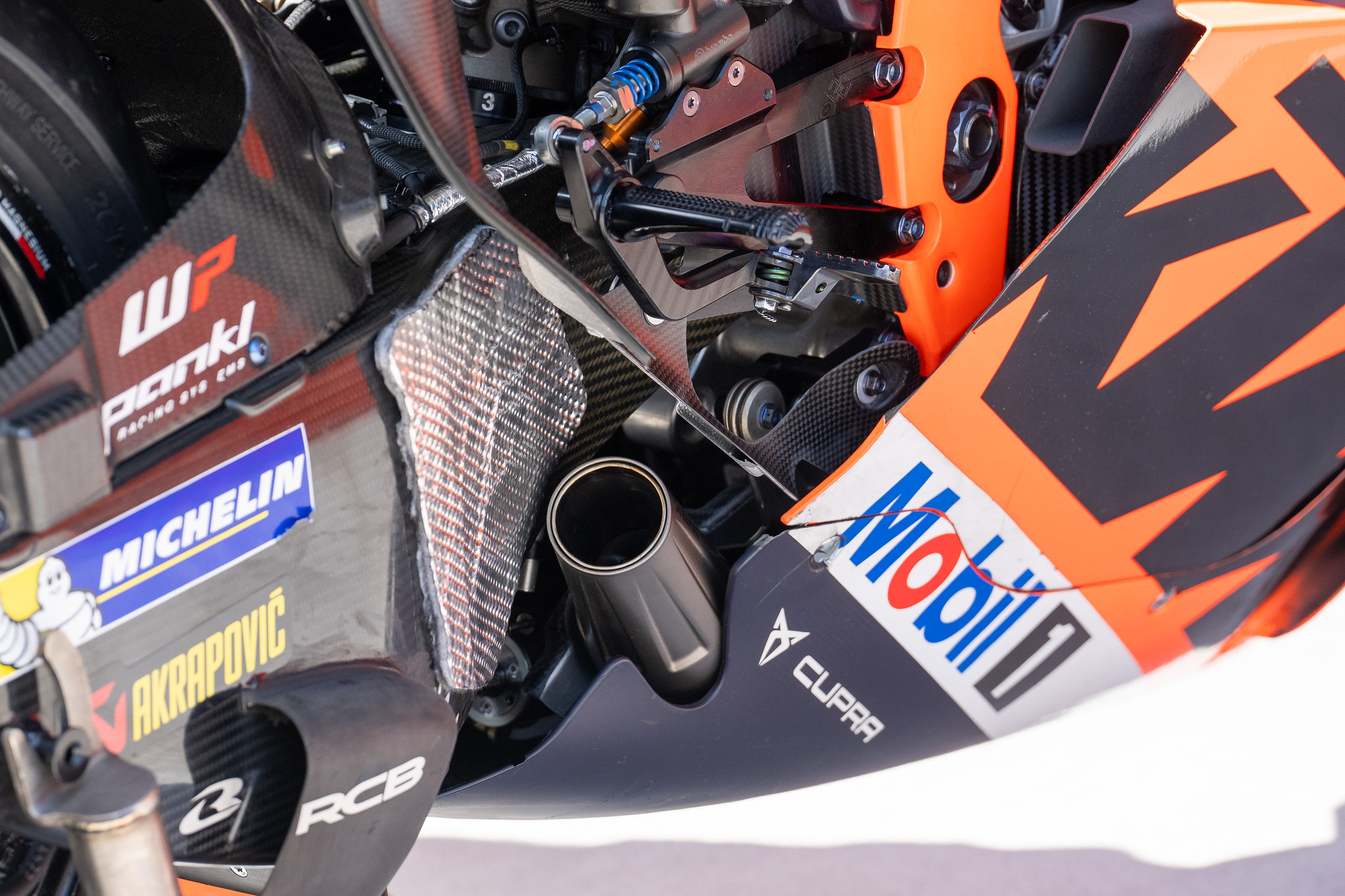 Nieuwe uitlaat KTM Factory MotoGP