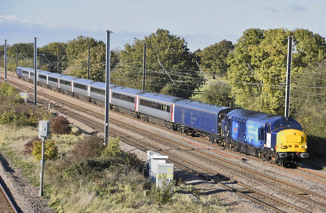 37611 5L48 barriers, and ex CrossCountry HST trailers, Barrow Hill to Yarmouth CHS, Marholm 11.11.23