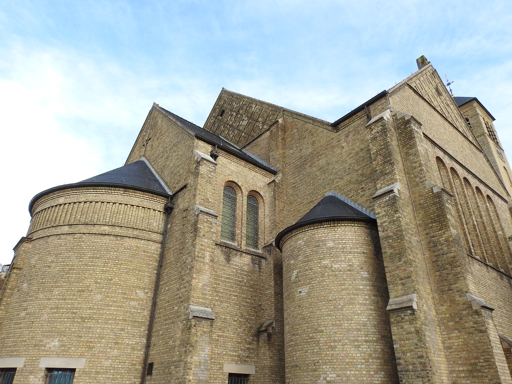 Onze-Lieve-Vrouwekerk fachada