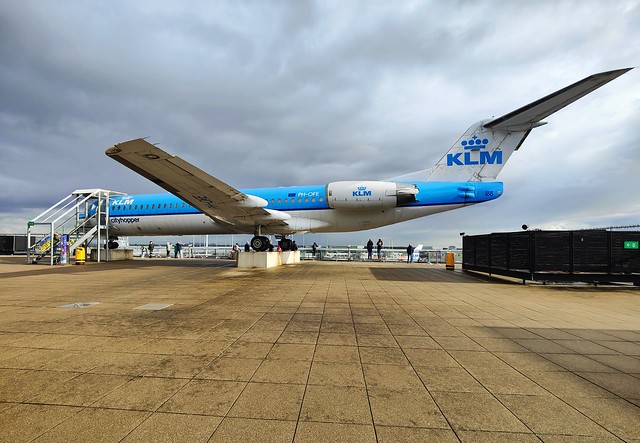 KLM Cityhopper / Fokker 100 / PH-OFE