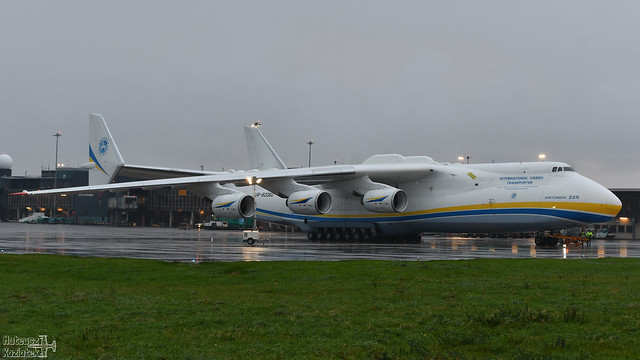 Antonov Airlines 🇺🇦 Antonov An-225 Mriya UR-82060