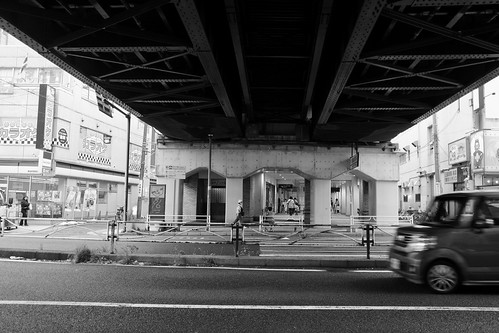Yokohama monochrome 12