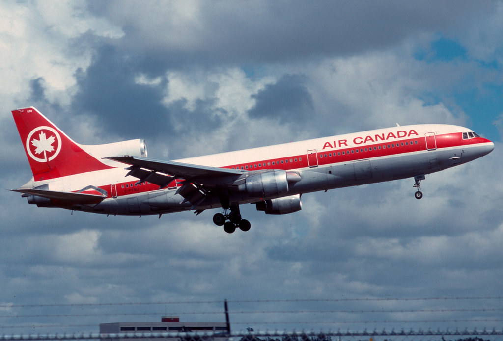Air Canada Lockheed L-1011 TriStar 100 C-FTNJ January 1990 MIA