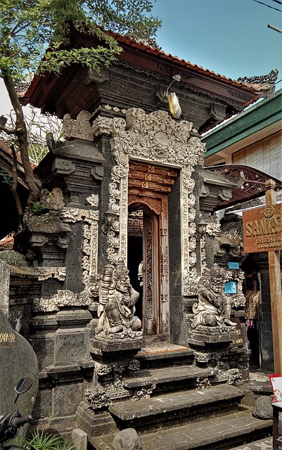 Balinese entrance
