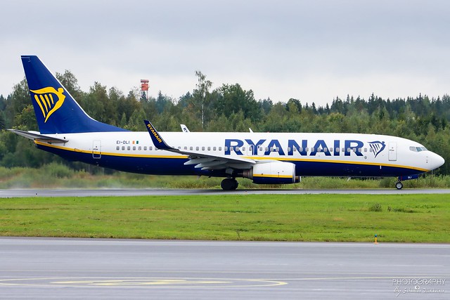 EI-DLI Ryanair Boeing B737-800WL, EFTP, Finland