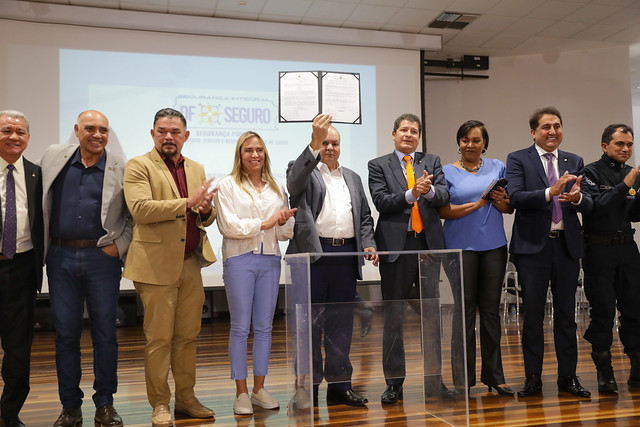 14/11/2023 - Governador Ibaneis Rocha participa do lançamento do programa DF Mais Seguro