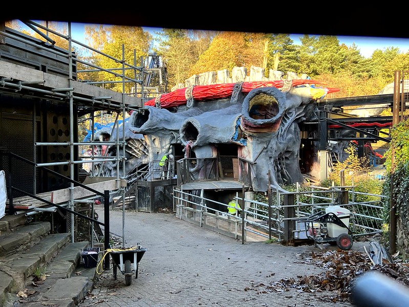 Nemesis Station, missing its legs and exit ramp, in the middle of a replaint. You can also see the repainted lifthill, brake run and photo booth.