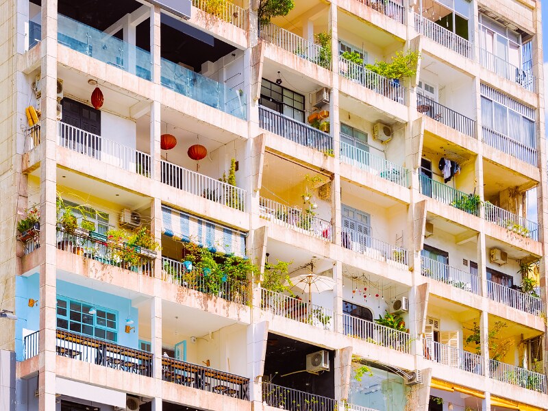 24 Hours in Ho Chi Minh City - cafe apartment building