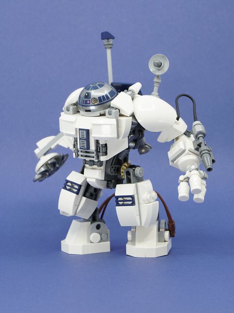 R2-D2 Smasher Class Battle Mech