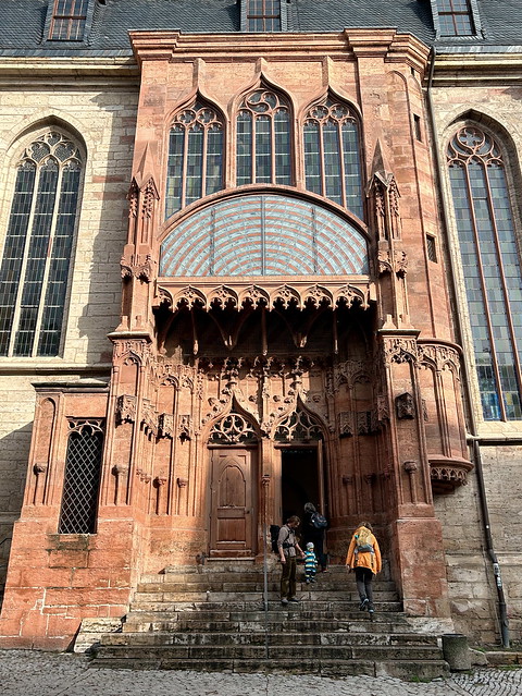 Jena, Stadtkirche St. Michael, Brautportal, Fenster von Christine Triebsch