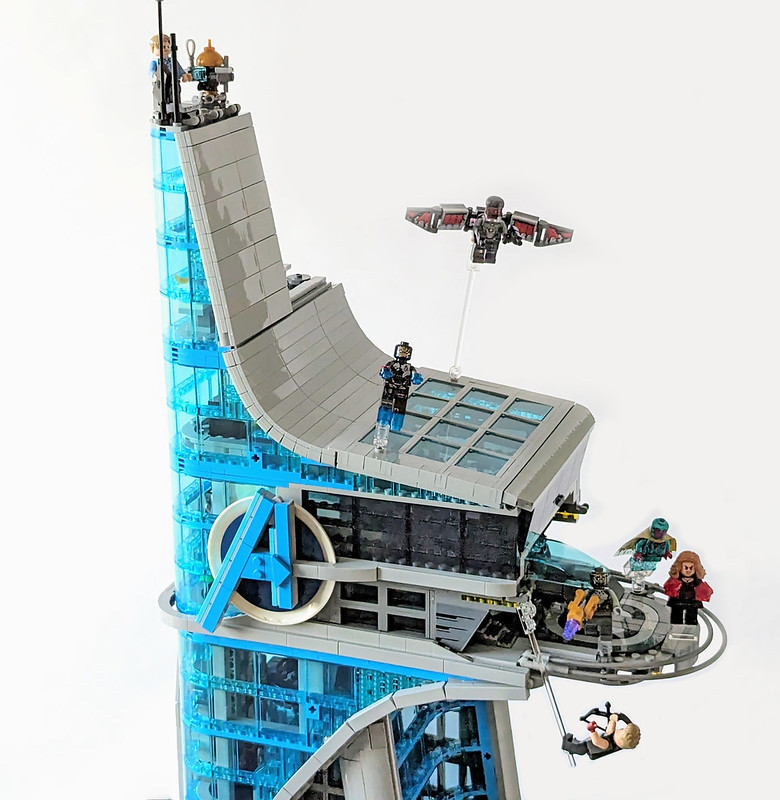 LEGO's Massive New AVENGERS Tower Set Would Impress Tony Stark - Nerdist