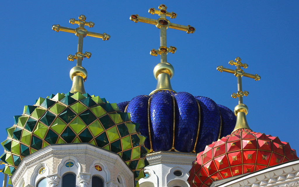 Orthodox Crosses on Colorful Domes of Cathedral Church of Saint Igor of Chernigov in Peredelkino (Соборный храм Святого Игоря), 7th Lazenki Street, New Moscow, Novo-Peredelkino district, Moscow, Russia. Православнаѧ Црковь.