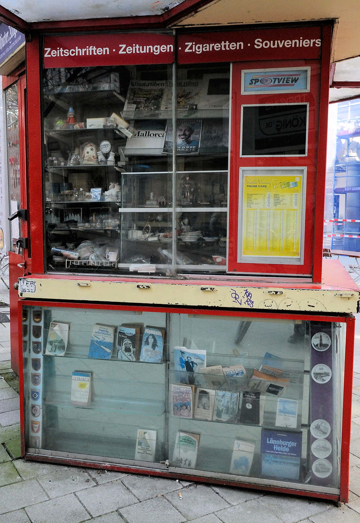 9299   Alter Kiosk an den Colonnaden, Zeitungen, Zeitschriften, Zigaretten   - Fotos aus dem Hamburger Stadtteil  Neustadt, Bezirk Hamburg-Mitte.