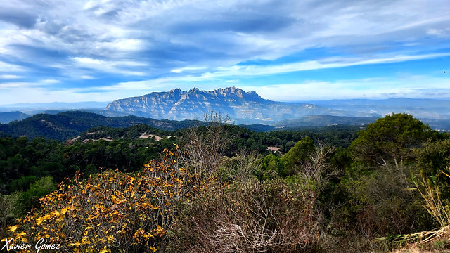 Preciós paisatge de tardor. Montserrat, beautiful la catalan landscape, Montserrat mountain, Catalunya.