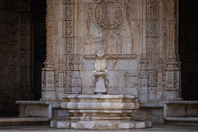 Fountain at the Mosteiro dos Jerónimos