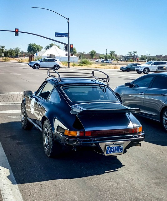 Safari Porsche 911 “Out in the Wild” in Gilbert, Arizona